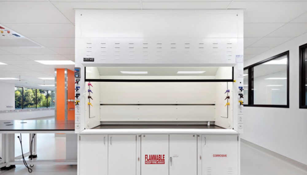 Genie Scientific Fume Hood