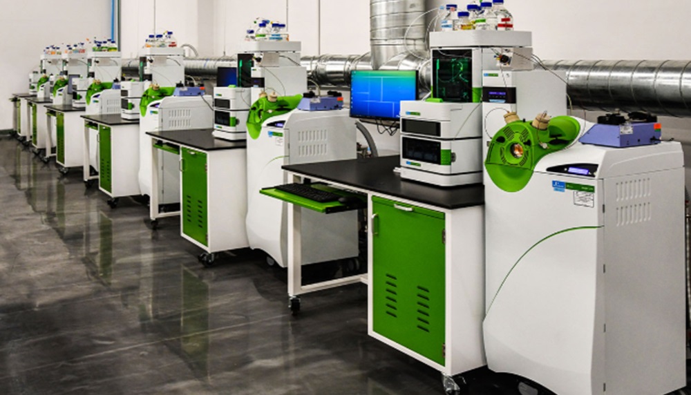 Custom Laboratory Cabinets at biotechnology and scientific research lab